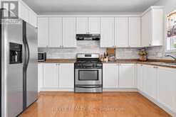 30 SUN KING CRESCENT | Barrie Ontario | Slide Image Seventeen