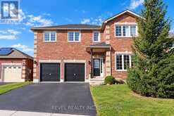 30 SUN KING CRESCENT | Barrie Ontario | Slide Image Two