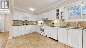 49 BATHFORD CRESCENT | Toronto Ontario | Slide Image Seventeen