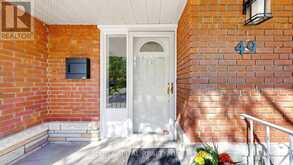 49 BATHFORD CRESCENT | Toronto Ontario | Slide Image Four