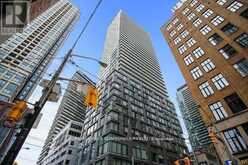 602 - 101 PETER STREET | Toronto Ontario | Slide Image Four