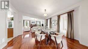 6 HOMERTON AVENUE | Richmond Hill Ontario | Slide Image Seven
