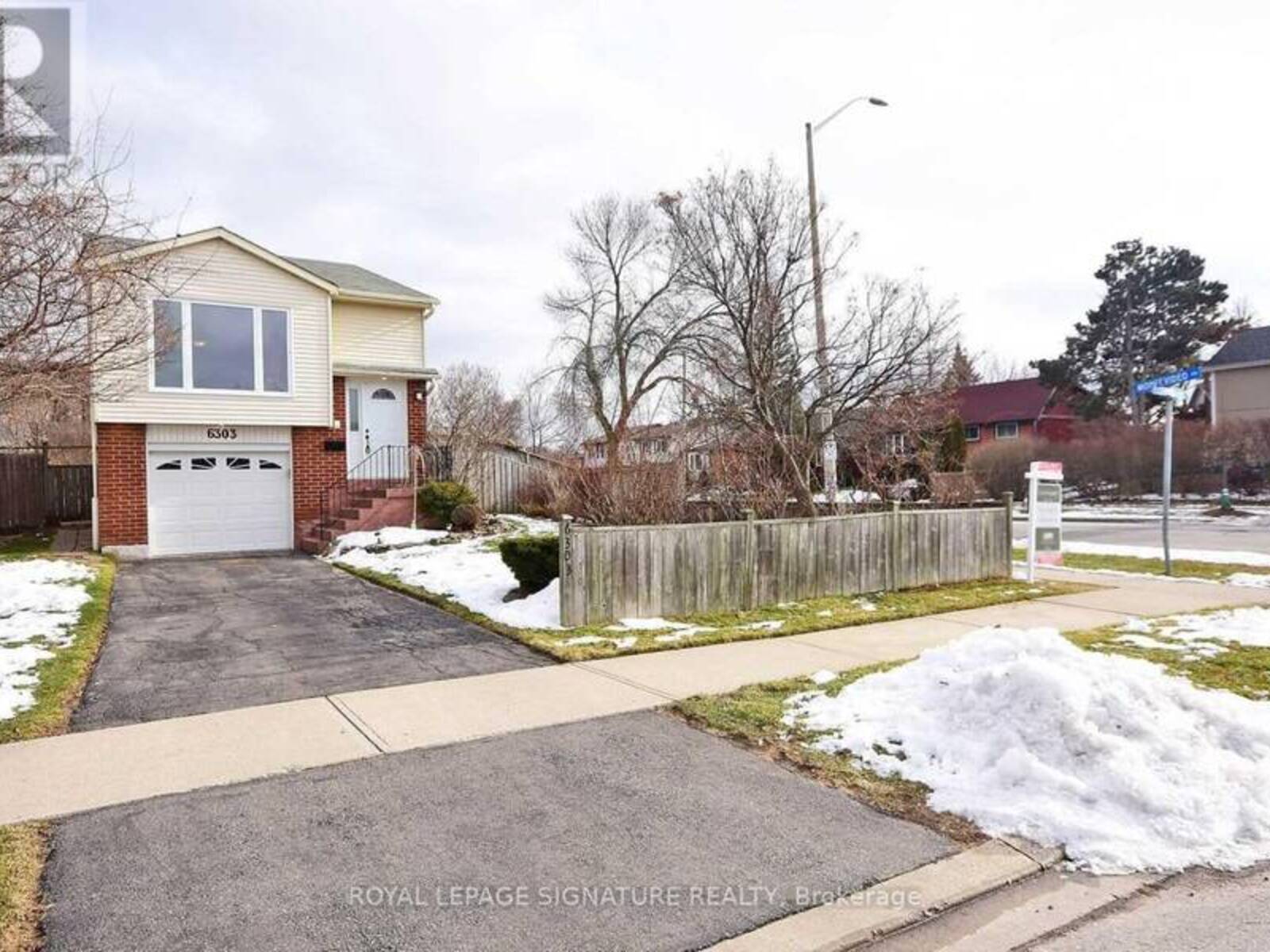6303 PLOWMANS HEATH, Mississauga, Ontario L5N 3W1