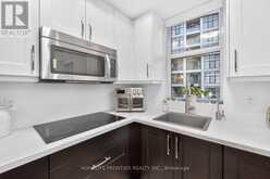706 - 2 OLD MILL DRIVE | Toronto Ontario | Slide Image Ten