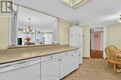 507 - 5 WELDRICK ROAD W | Richmond Hill Ontario | Slide Image Thirteen