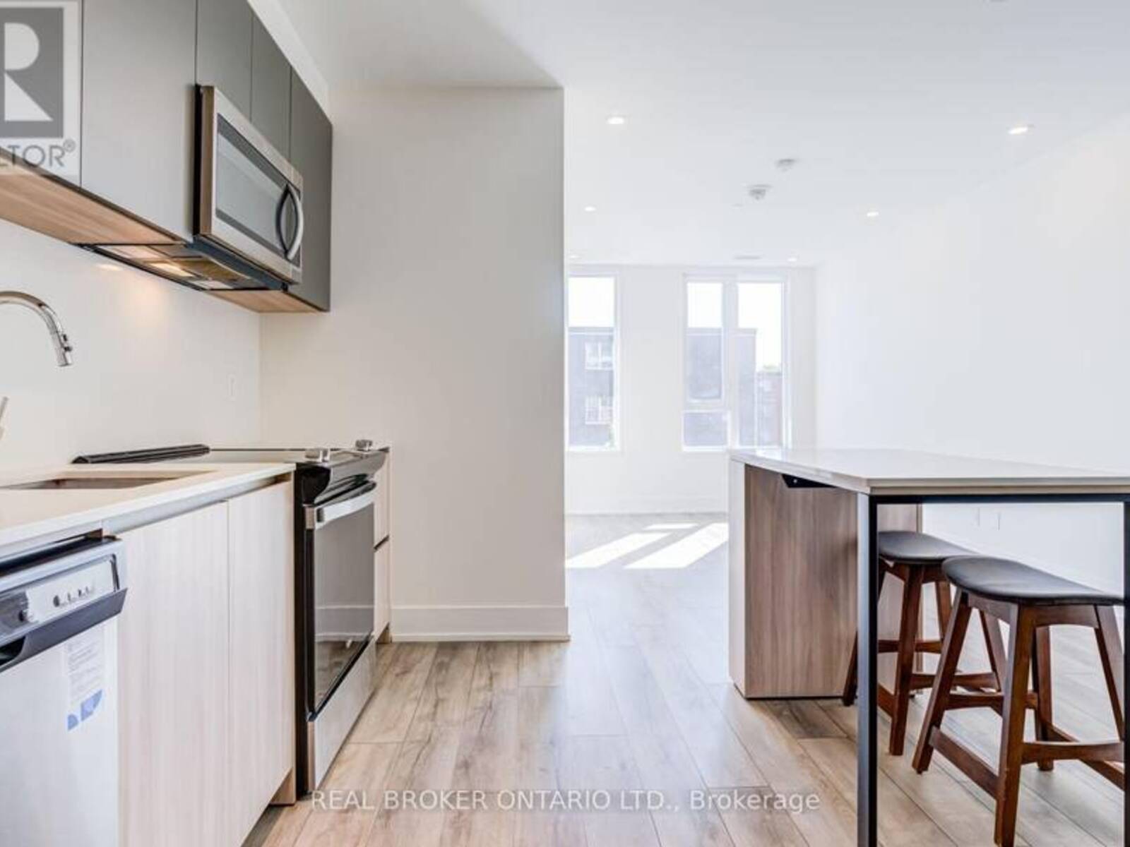 208 - 11 MARYPORT AVENUE, Toronto, Ontario M3M 0E2