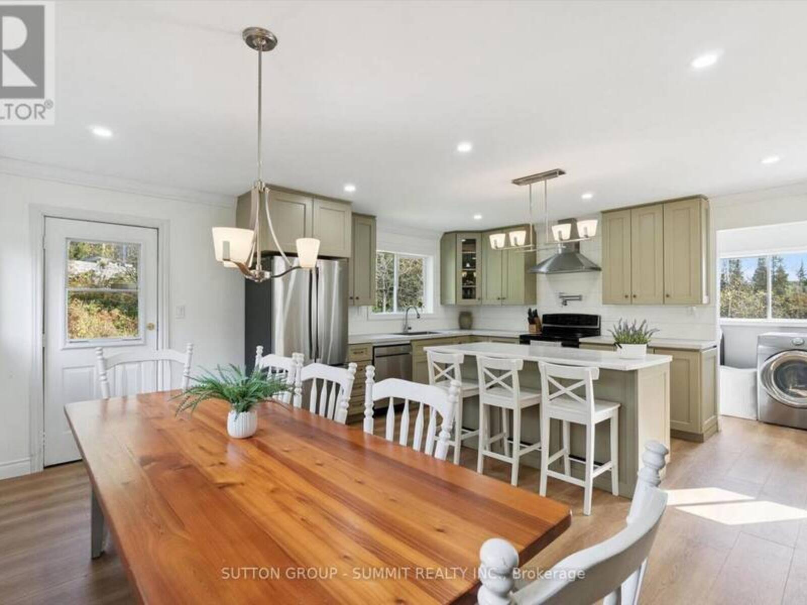 151 SCOTIA ROAD, Emsdale, Ontario P0A 1J0