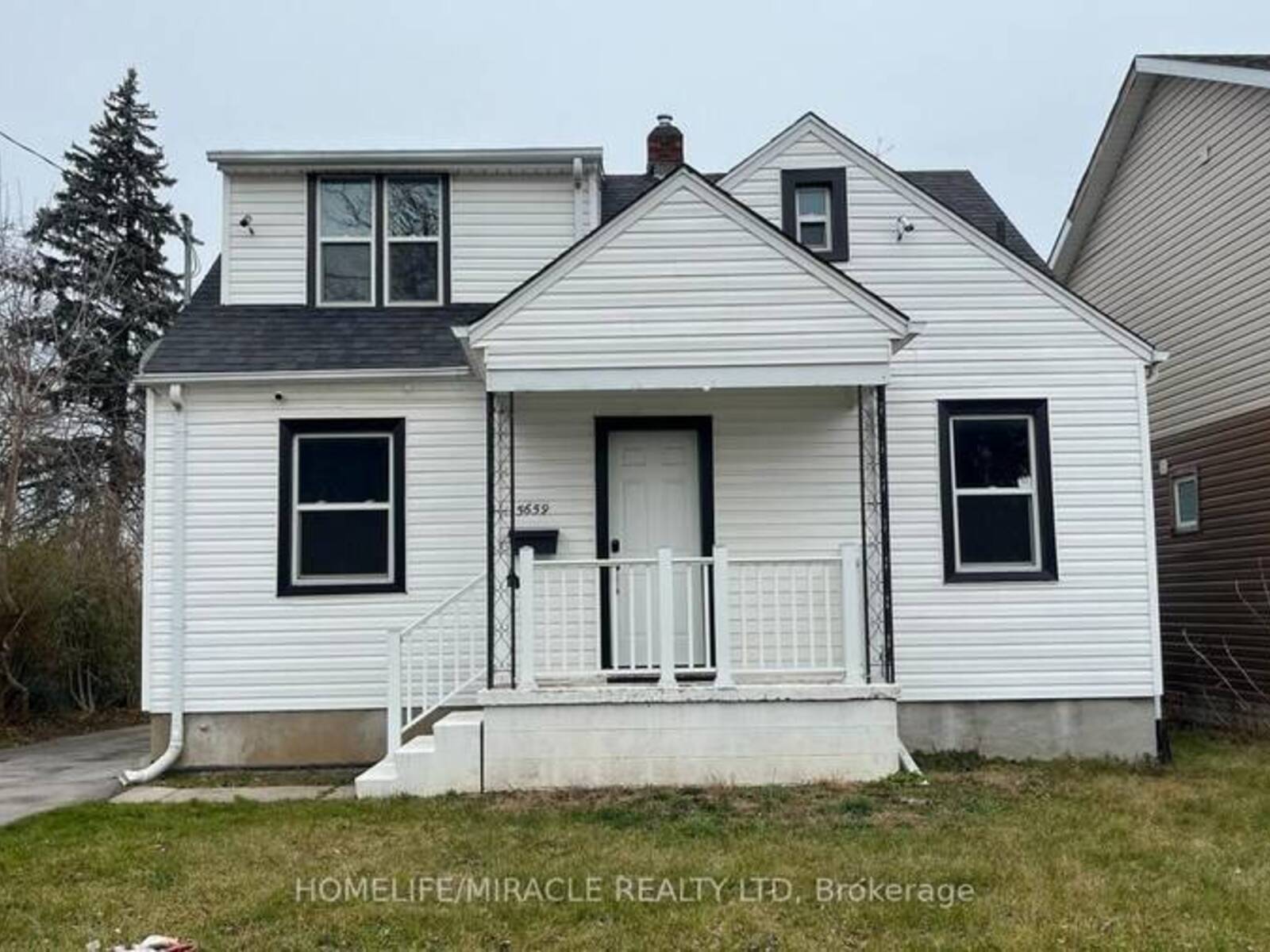 5659 ROBINSON STREET, Niagara Falls, Ontario L2G 2B1