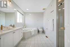 48 LANDSDOWN CRESCENT | Markham Ontario | Slide Image Thirty-two