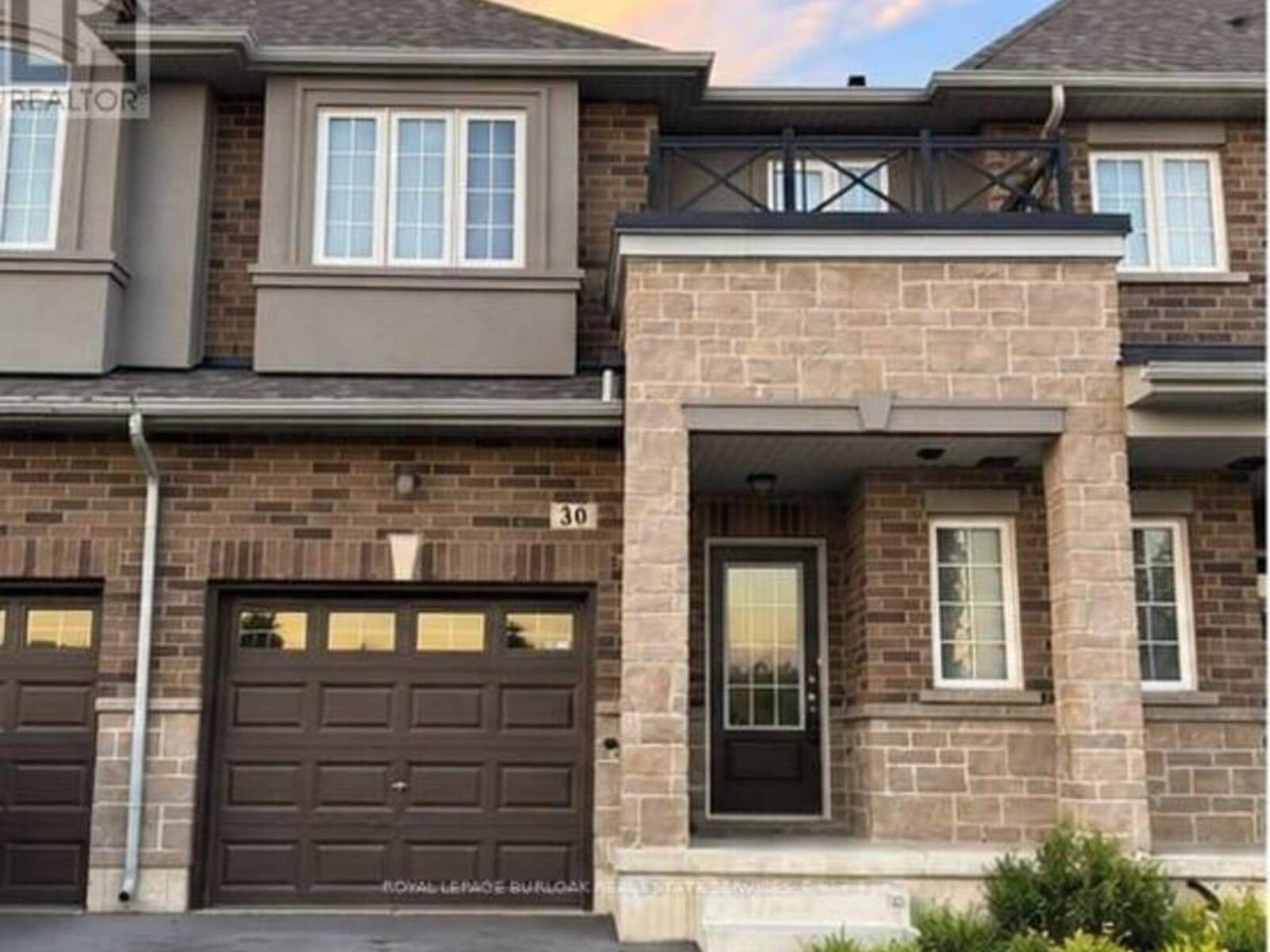 30 LINDEN PARK LANE, Hamilton, Ontario L9A 1Y3