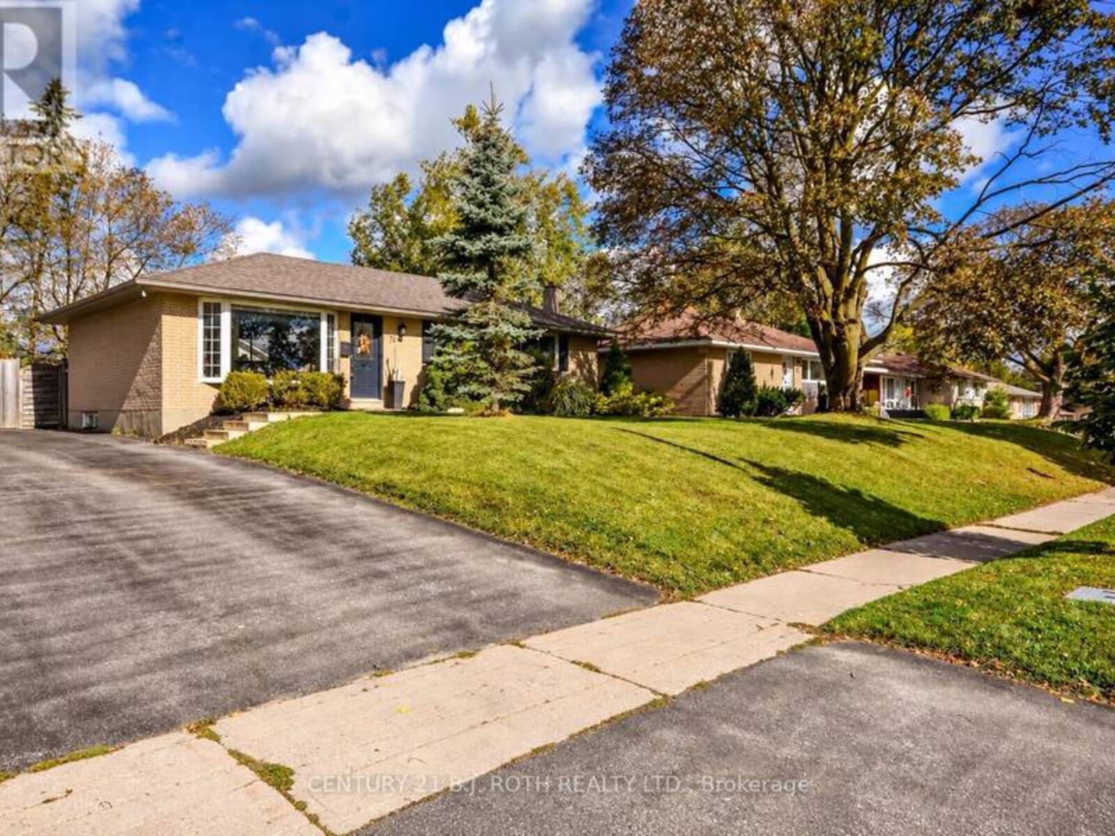 74 ROSE STREET, Barrie, Ontario L4M 2T2