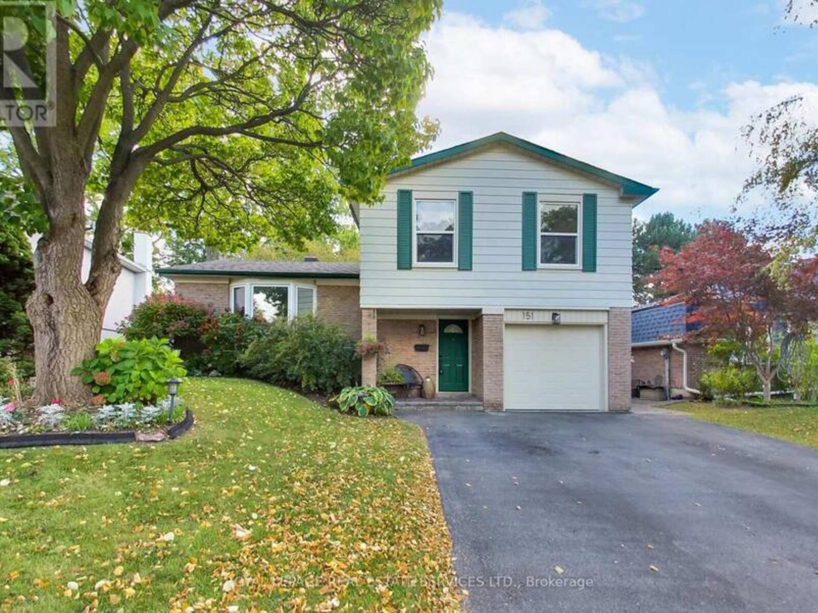 151 CLIFFWOOD ROAD, Toronto, Ontario M2H 2E3