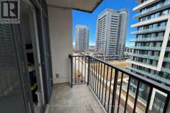 911 - 185 ONEIDA CRESCENT | Richmond Hill Ontario | Slide Image Thirteen