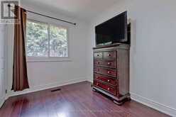 64 LINDSAY AVENUE | Newmarket Ontario | Slide Image Seventeen