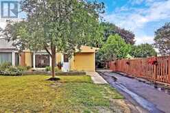 64 LINDSAY AVENUE | Newmarket Ontario | Slide Image Three
