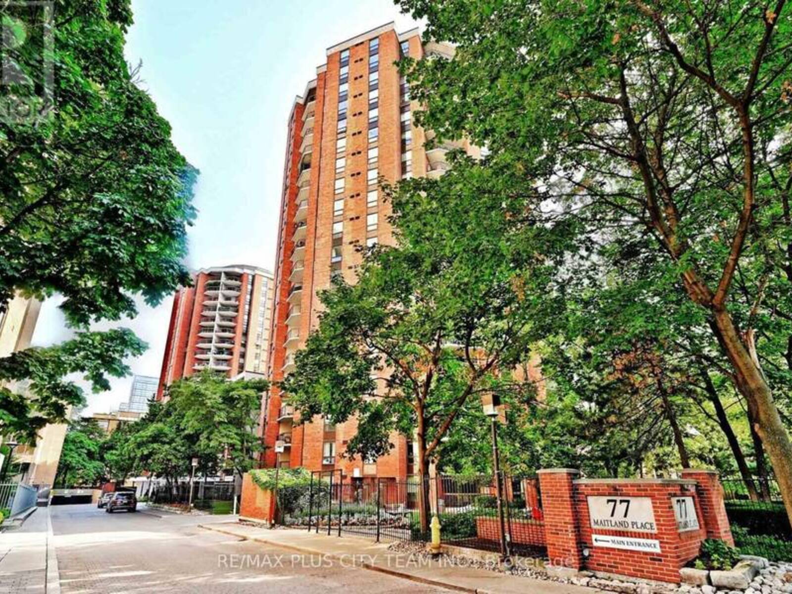 123 - 77 MAITLAND PLACE, Toronto, Ontario M4Y 2V6