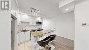 619 - 9201 YONGE STREET | Richmond Hill Ontario | Slide Image Seventeen