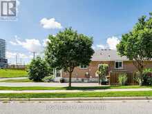 175 PENN AVENUE | Newmarket Ontario | Slide Image Two
