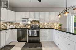 2024 GROVETREE LANE | Burlington Ontario | Slide Image Thirteen
