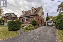 2104 EMERALD CRESCENT | Burlington Ontario | Slide Image One