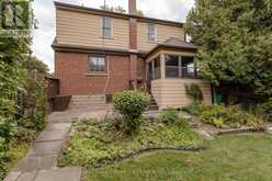 2104 EMERALD CRESCENT | Burlington Ontario | Slide Image Three