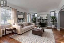 2104 EMERALD CRESCENT | Burlington Ontario | Slide Image Nine