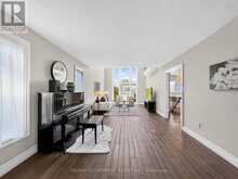 12 SUNDROP COURT | Hamilton Ontario | Slide Image Eight