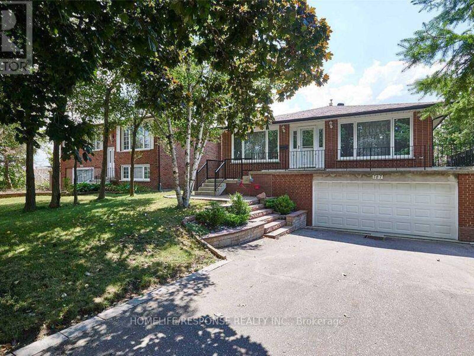 787 SHEPPARD AVENUE, Pickering, Ontario L1V 1G4