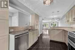 370 DOAK LANE | Newmarket Ontario | Slide Image Six