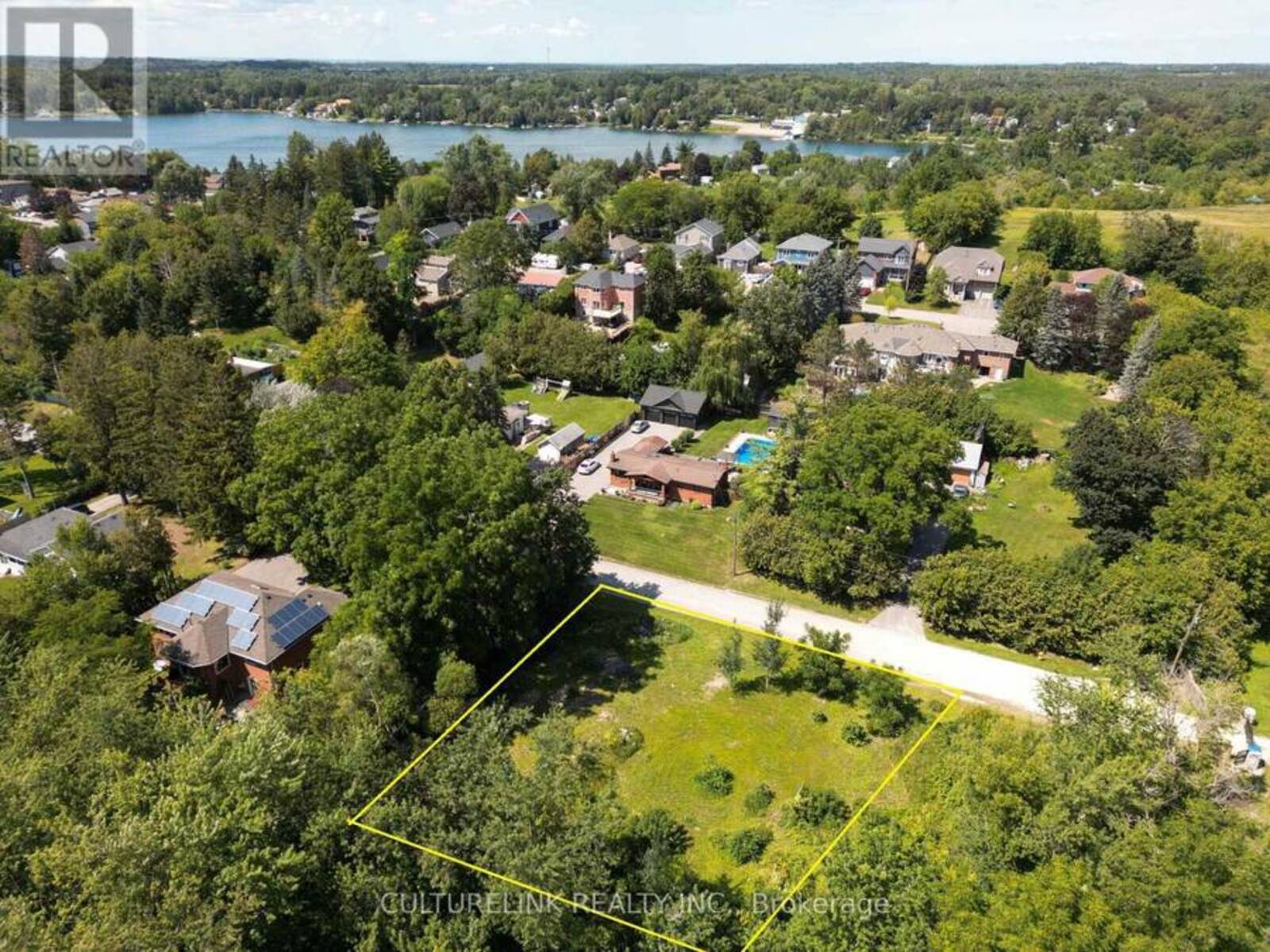 11 VICTOR ROAD, Whitchurch-Stouffville, Ontario L4A 7X3