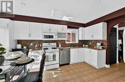 184 BRUCKER ROAD | Barrie Ontario | Slide Image Eight