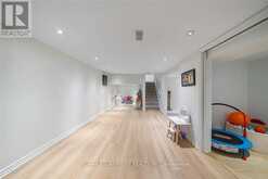 134 FAIRWOOD PLACE W | Burlington Ontario | Slide Image Thirty