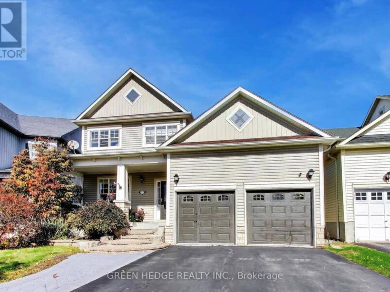 37 HURST STREET, Halton Hills, Ontario L7J 2Z8