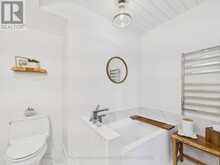 210 - 10 COVESIDE DRIVE | Huntsville Ontario | Slide Image Thirty