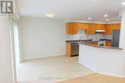 111 MILLCLIFF CIRCLE | Aurora Ontario | Slide Image Eighteen
