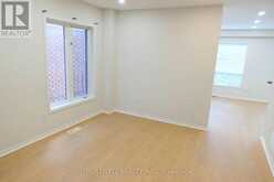 111 MILLCLIFF CIRCLE | Aurora Ontario | Slide Image Two
