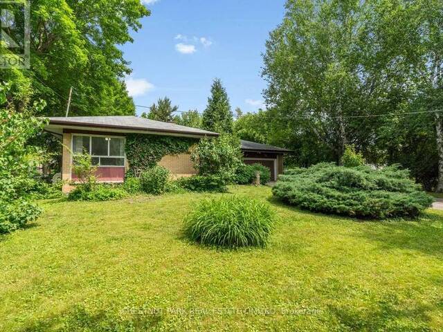 2 GALLACHER AVENUE Richmond Hill Ontario, L4E 2W9 - 3 Bedrooms Home For Sale