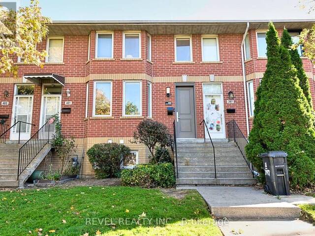 399 PERTH AVENUE Toronto Ontario, M6P 3Y5 - 3 Bedrooms Home For Sale