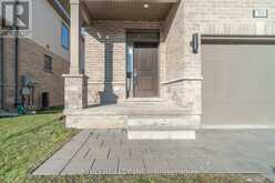 705 CHELTON ROAD | London Ontario | Slide Image Four