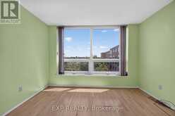 716 - 326 MAJOR MACKENZIE DRIVE E | Richmond Hill Ontario | Slide Image Eleven