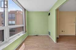 716 - 326 MAJOR MACKENZIE DRIVE E | Richmond Hill Ontario | Slide Image Fifteen