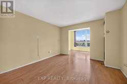716 - 326 MAJOR MACKENZIE DRIVE E | Richmond Hill Ontario | Slide Image Four