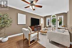 4 BRECKEN DRIVE | Georgina Ontario | Slide Image Seven