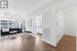 719 - 405 DUNDAS STREET W | Oakville Ontario | Slide Image Twelve