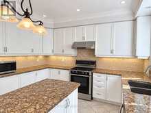 66 CHAYA SARA GARDENS | Vaughan Ontario | Slide Image Thirteen