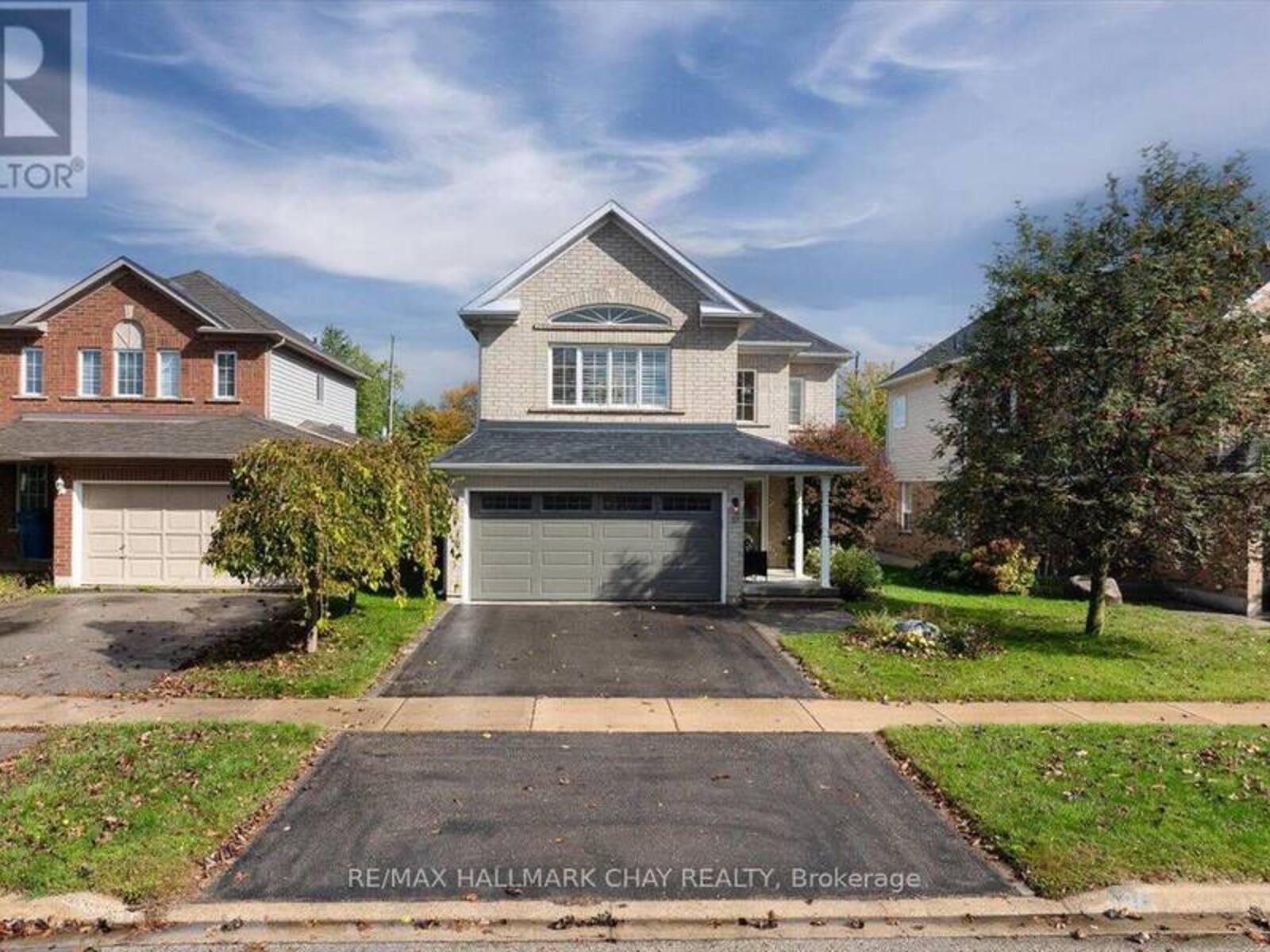 37 JOLIETTE PLACE, Georgina, Ontario L4P 3Y9