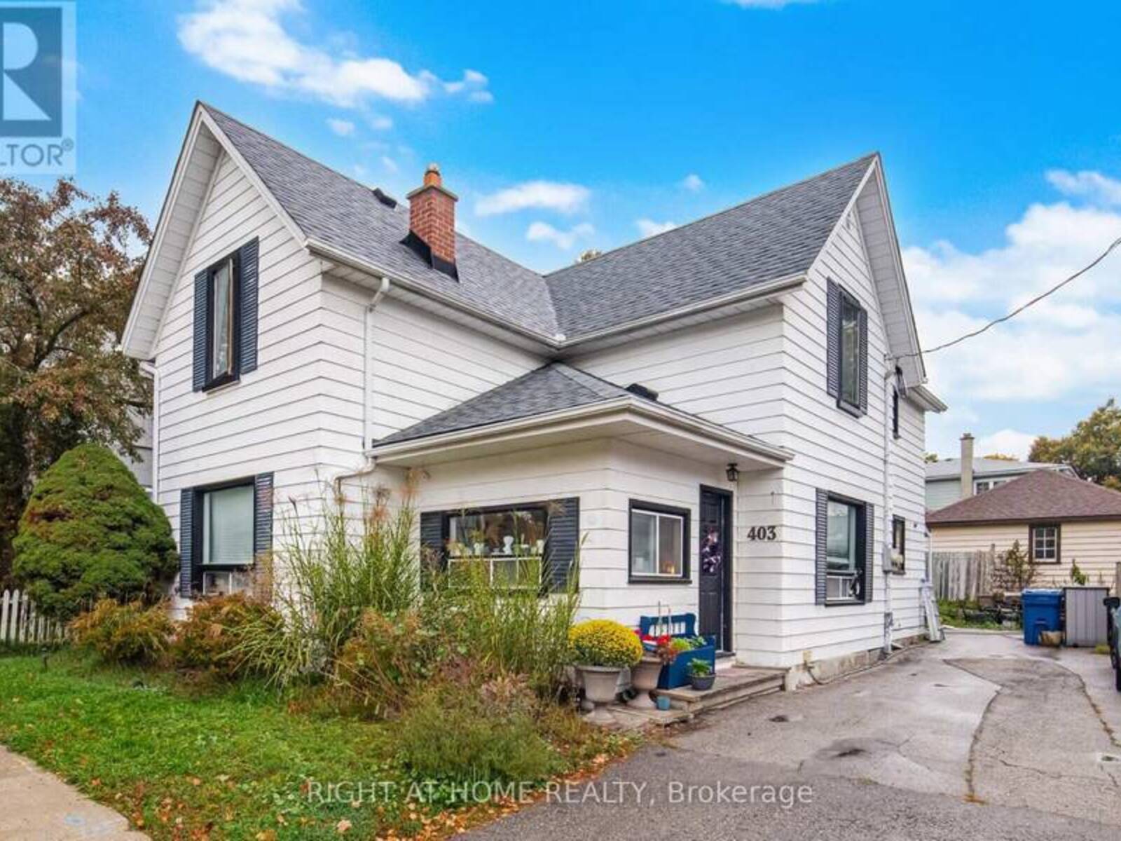 403 PARK AVENUE, Newmarket, Ontario L3Y 1V7