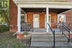 11 HART STREET | Brantford Ontario | Slide Image Two