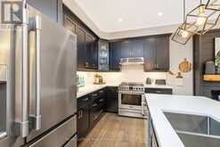 10 - 19 BRAIDA LANE | Halton Hills Ontario | Slide Image Nine