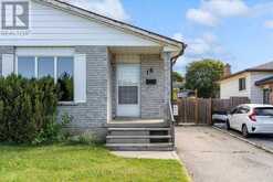 16 CRYSTAL COURT | Cambridge Ontario | Slide Image Two